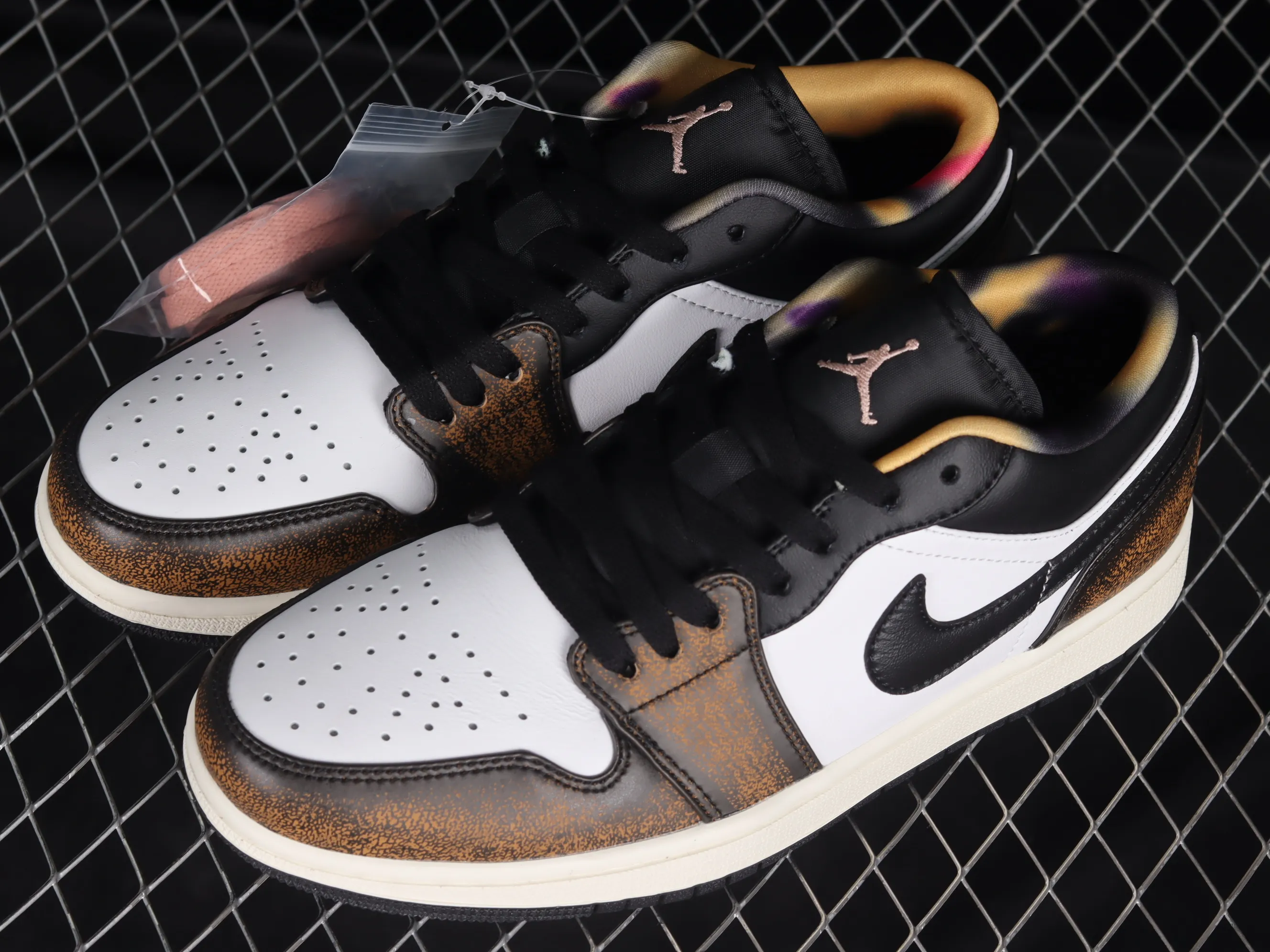 All categories Air Jordan Jordan series basketball shoes Air Jordan 1 Low Air Jordan 1 Low "Wear Away" AJ1 Joe 1 worn and worn low-top basketball shoes DQ8422-001
